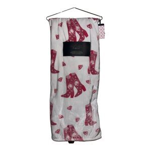 Rachel Roy Diamond Cowgirl PINK  Boots Plush Throw SOFT And New With Tags